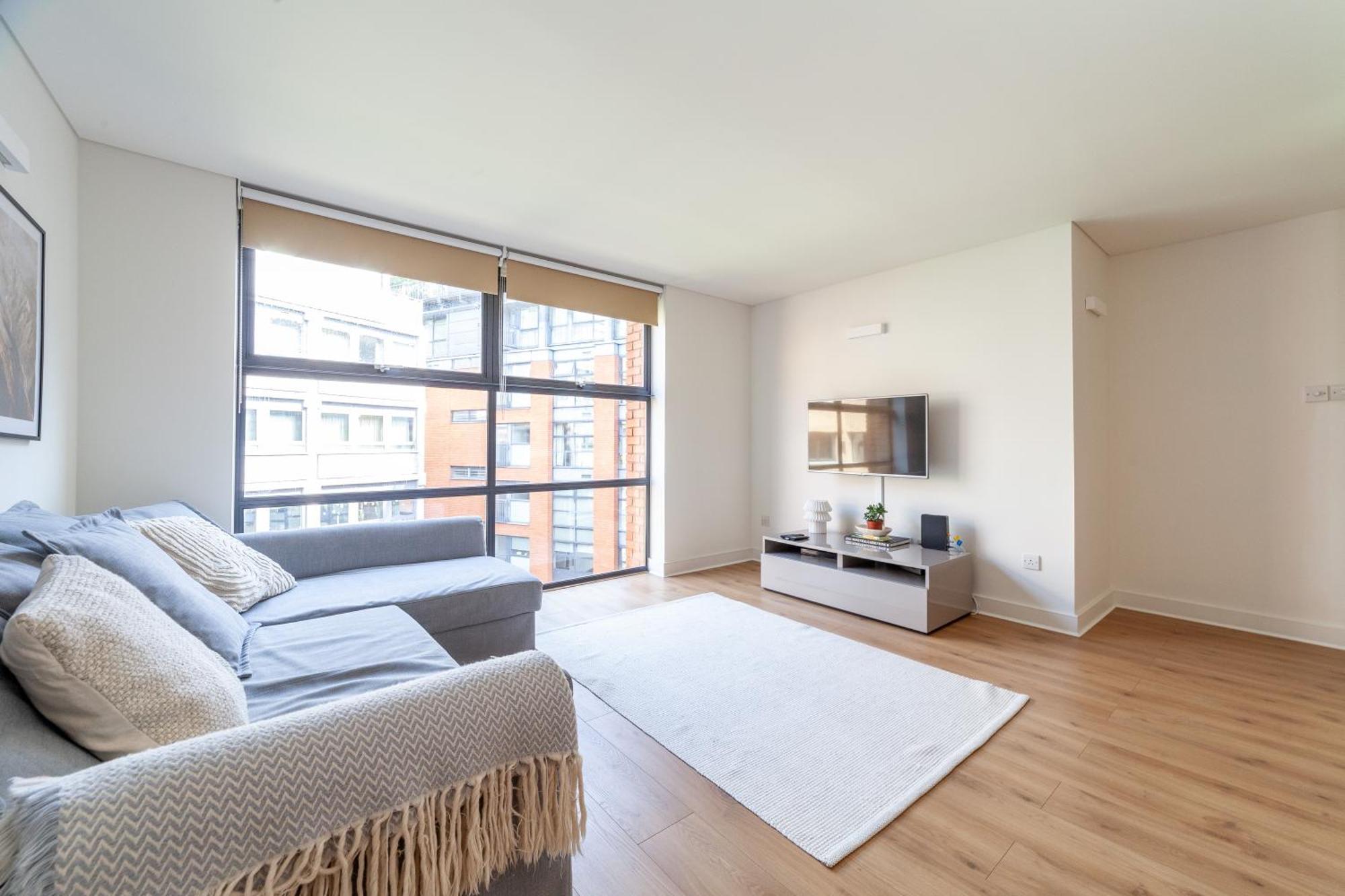 Appartamento A Stylish Newly Refurbished Flat With Access *